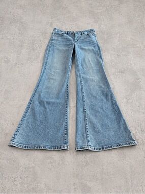 American Eagle Y2K Light Wash High Rise Flare Jeans 31x32 Extreme Bell Bottom